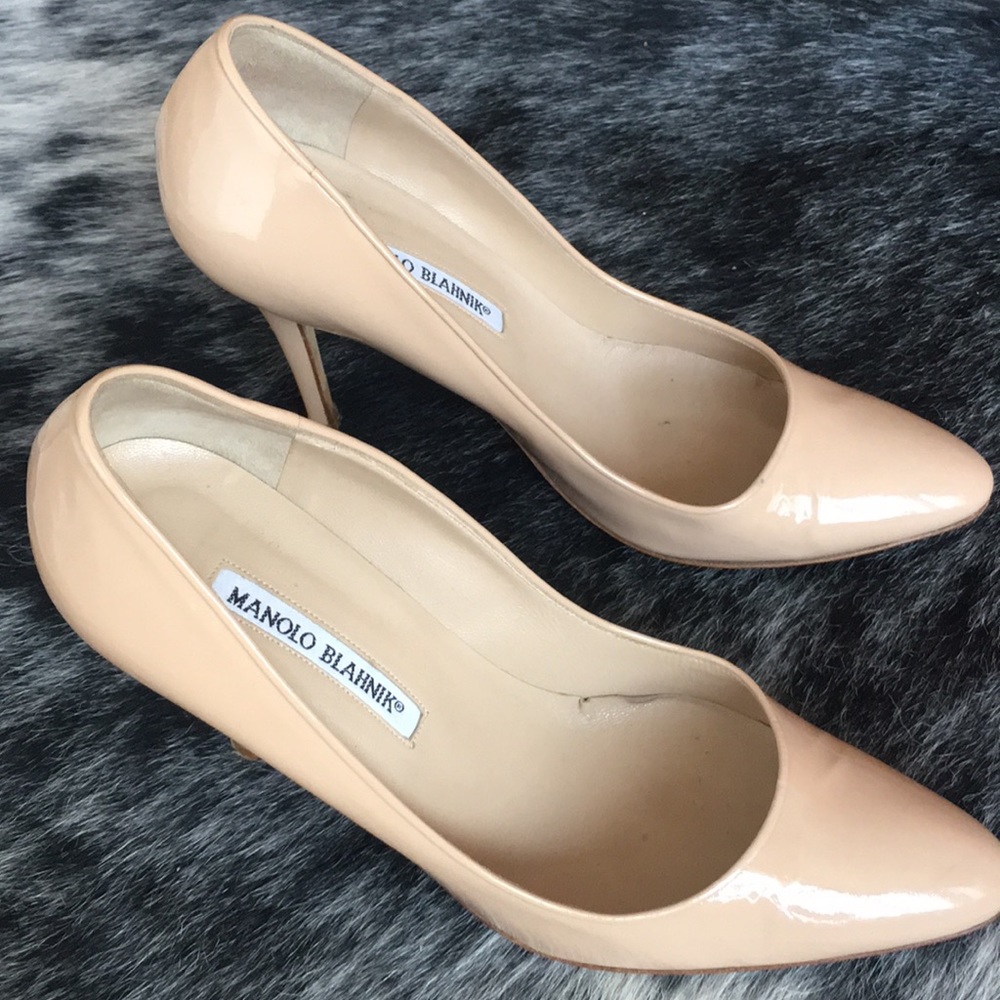 Timeless Patent leather manolo blahniks.